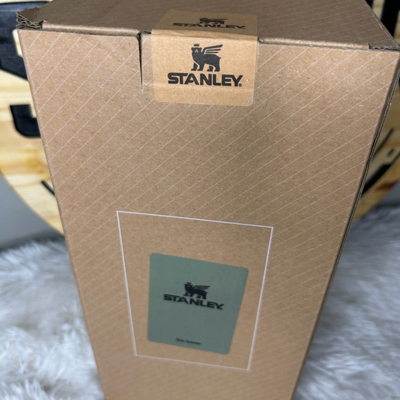 Stanley Flowstate Tumbler - Bay Leaves Green - Picture 2 of 2